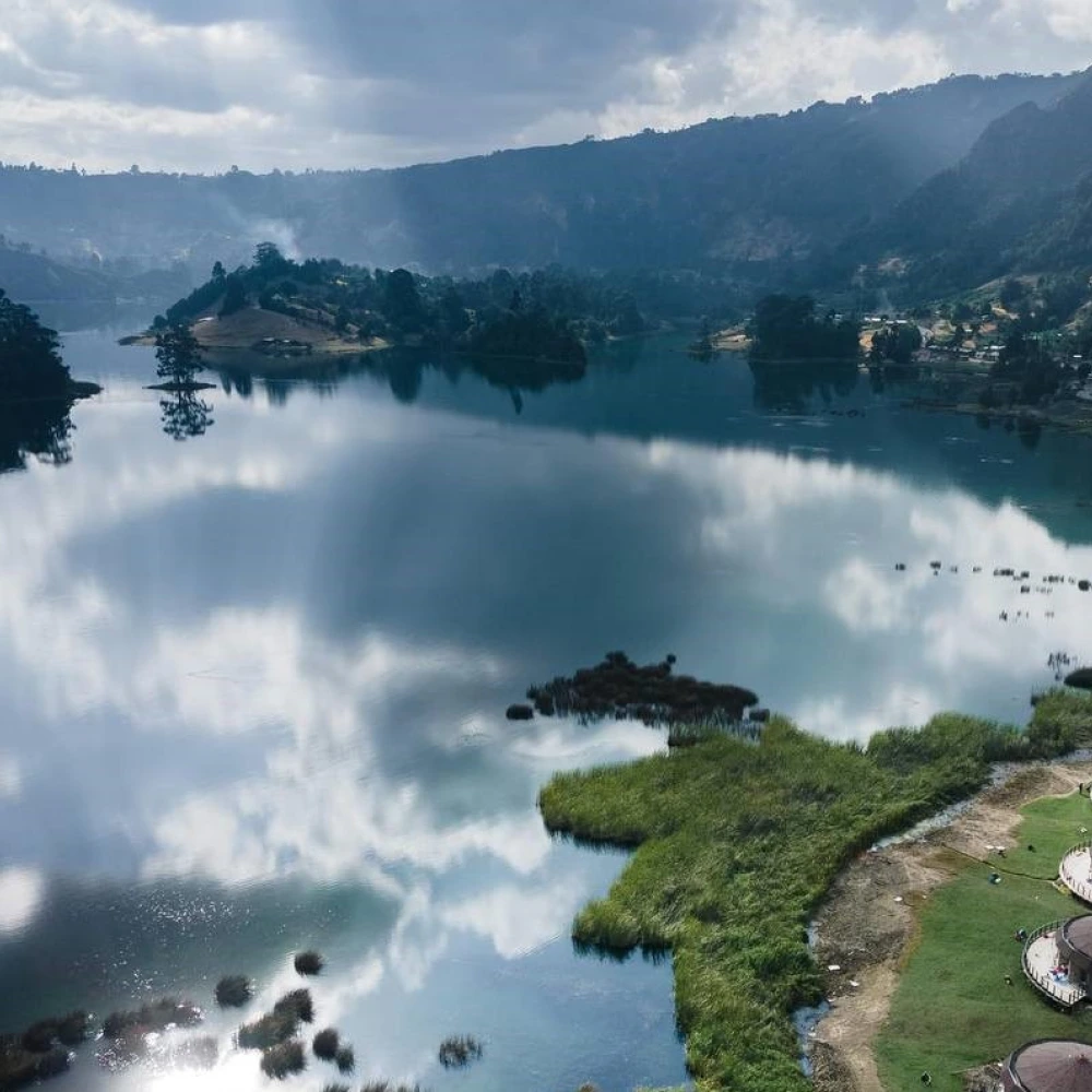 Wenchi Crater Lake – Full Day Tour